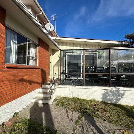 Glenpark Lodge Dunedin Exterior photo